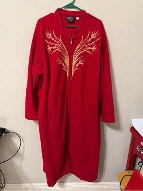 Bob Mackie Wearable Art women’s plus 3x Red housecoat  Gold Logo vintage stunner